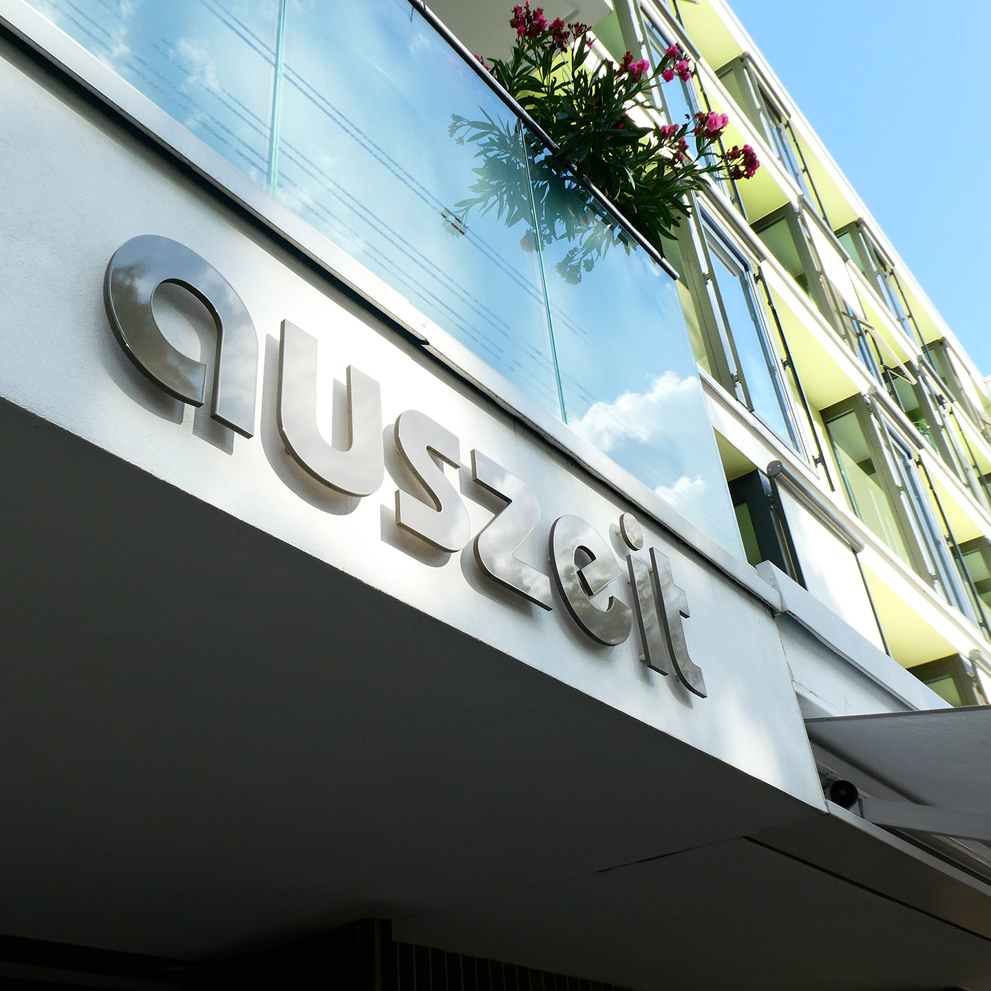 auszeit-logo-quadr auszeit-logo-quadr